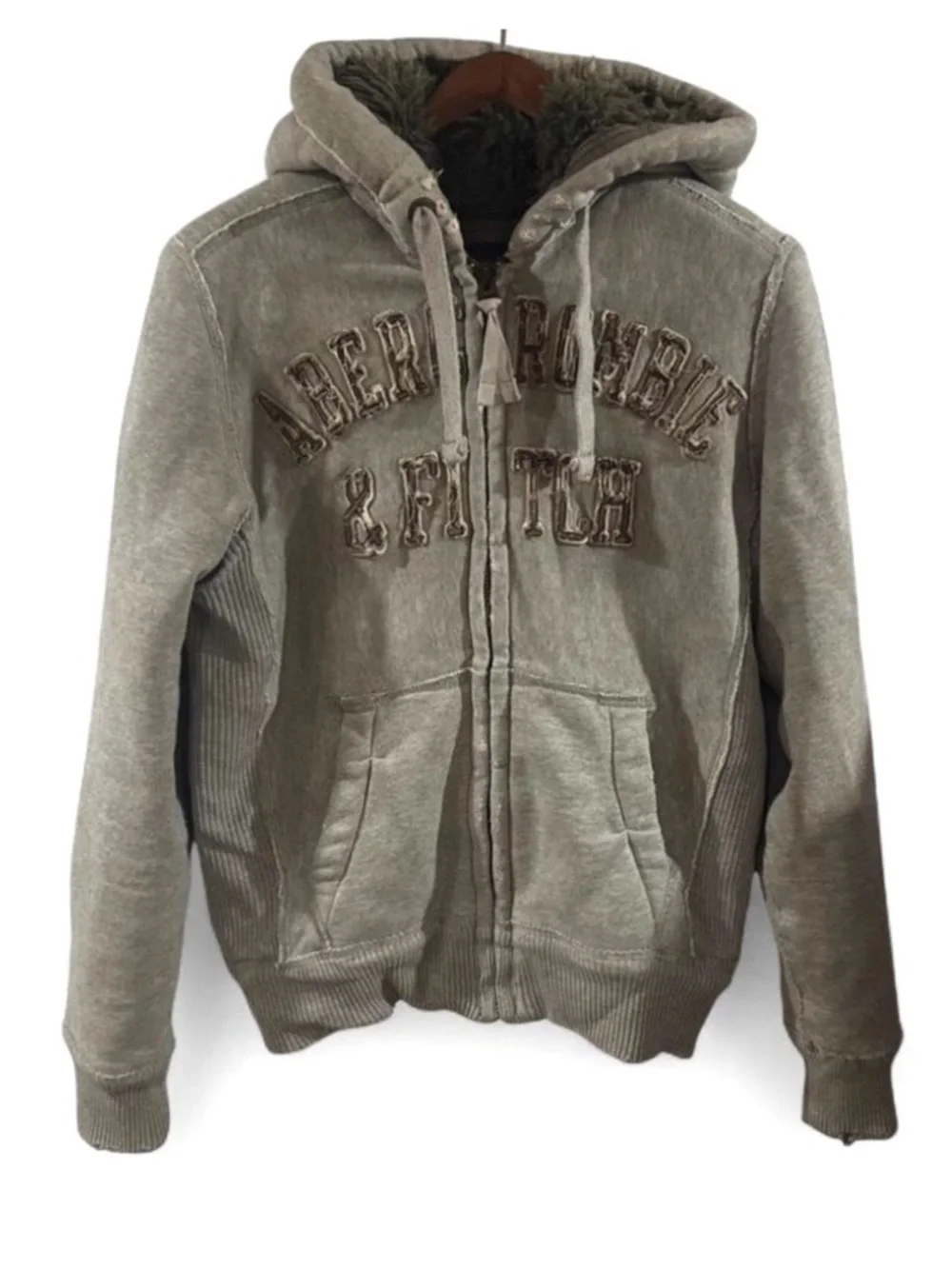VTG, Rare, Y2K Abercrombie & Fitch Gray Wolf Jaw Hoodie Jacket Size Men’s Small